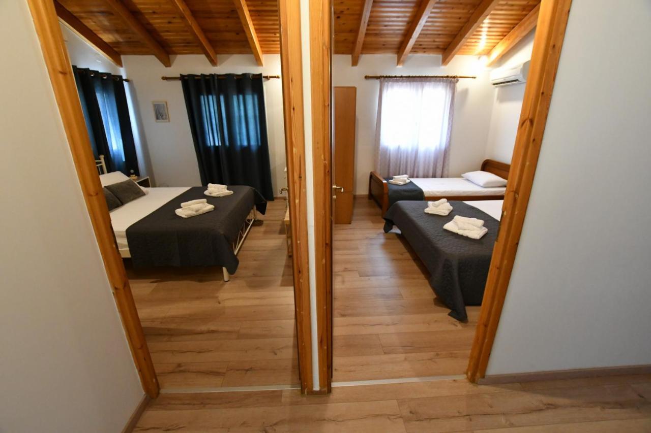 Downtown Loft Lejlighed Aigio Eksteriør billede